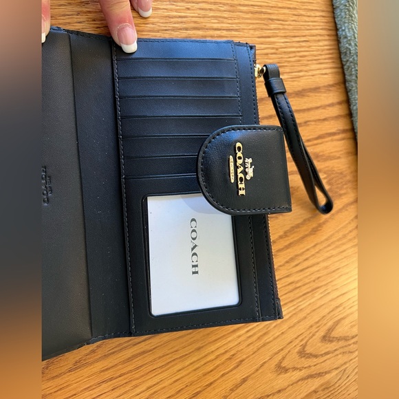 NWT Coach Signature Brown/Black Technical Wallet - Picture 4 of 6